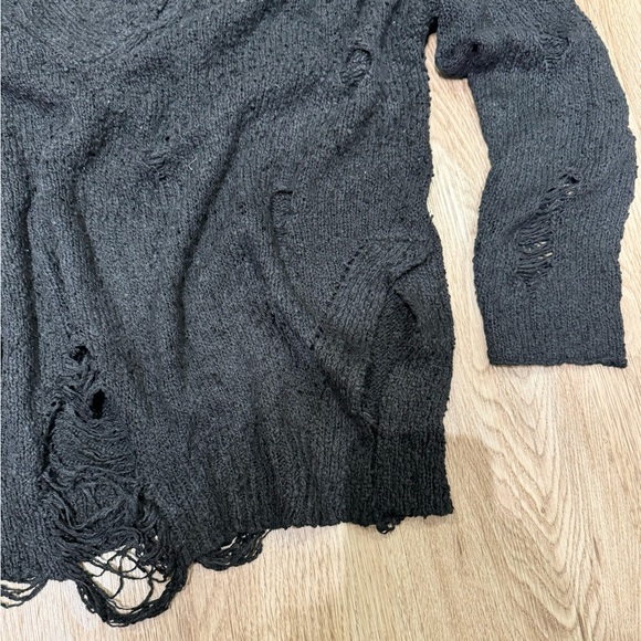 Fate Distressed V-Neck Sweater - Picture 2 of 8